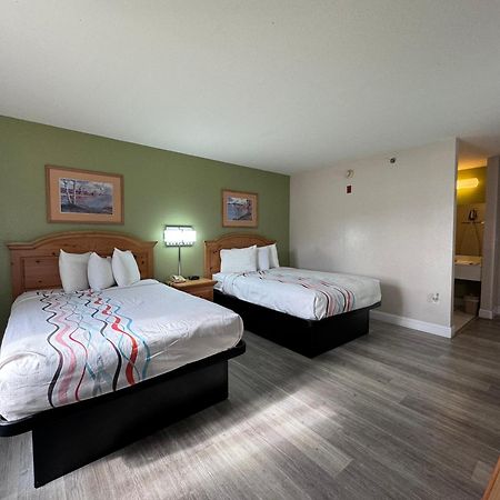 Regency Inn And Suites Stilwell 외부 사진
