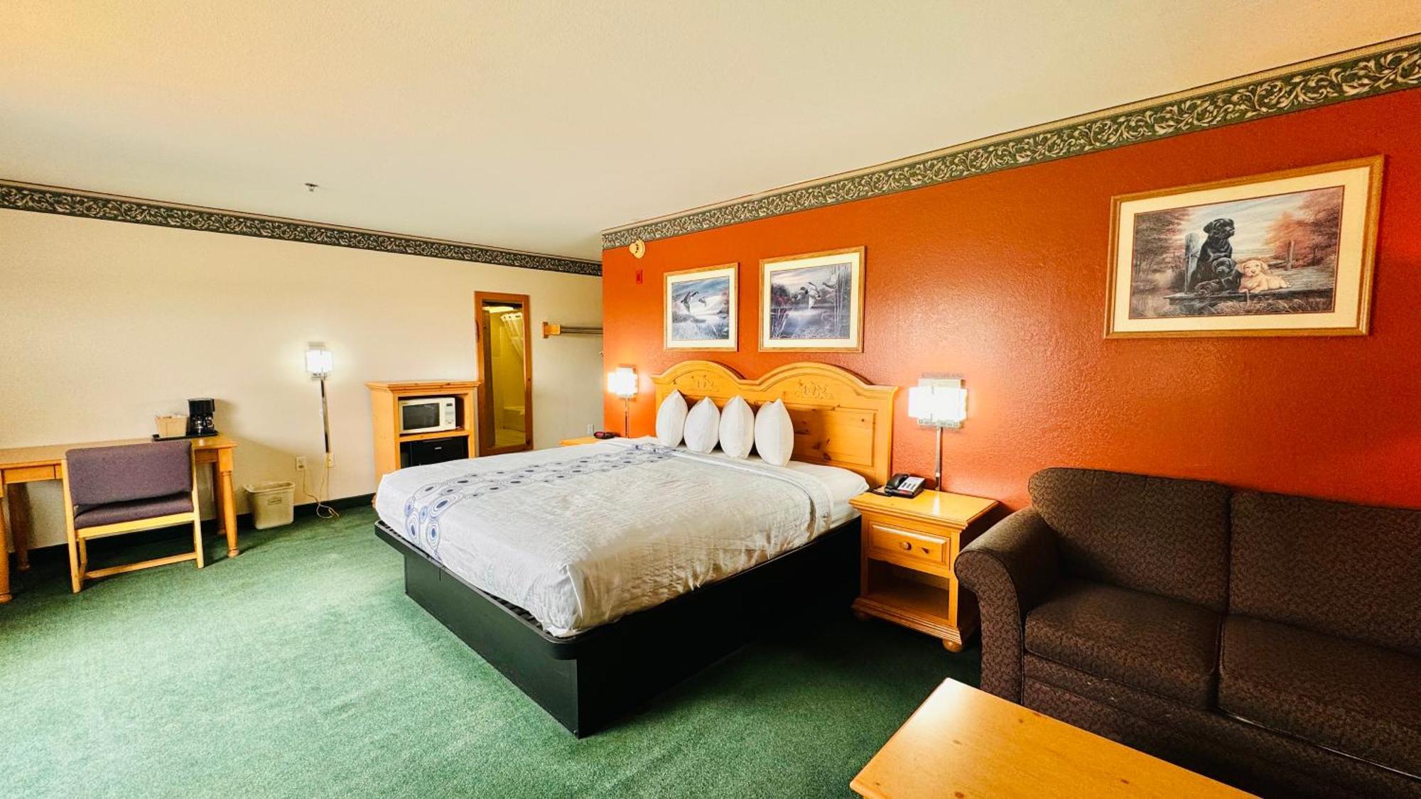 Regency Inn And Suites Stilwell 외부 사진