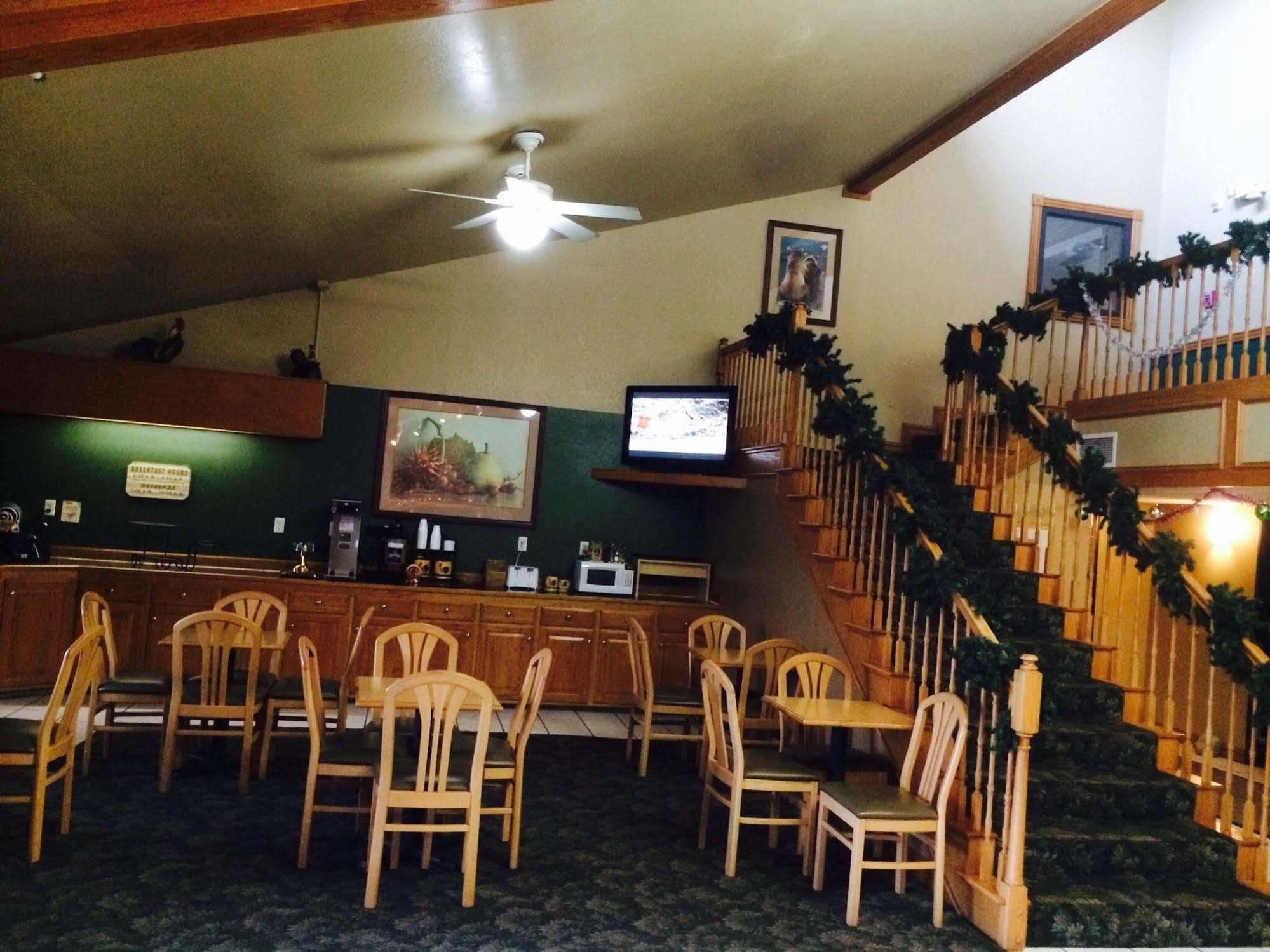 Regency Inn And Suites Stilwell 외부 사진