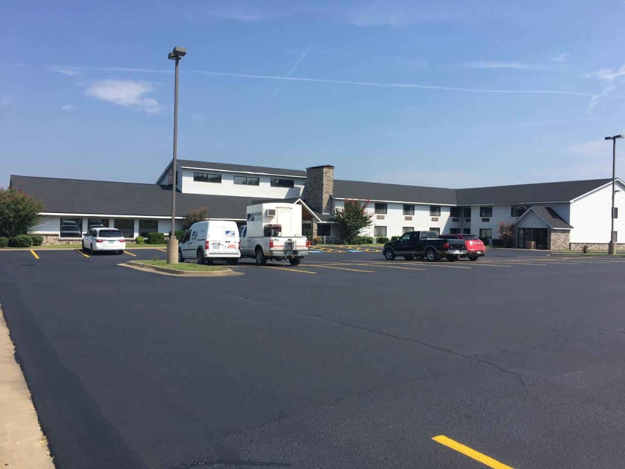 Regency Inn And Suites Stilwell 외부 사진
