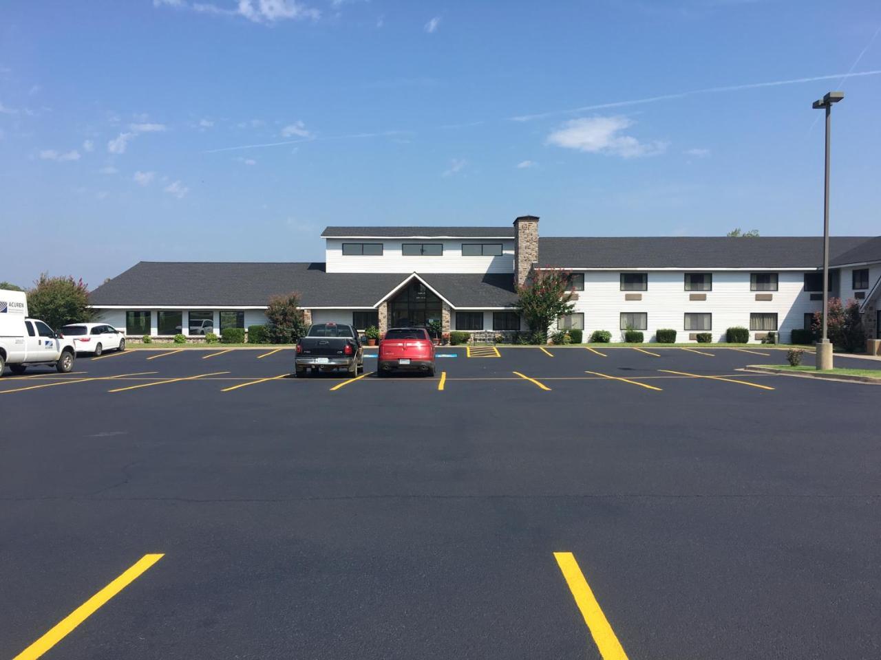 Regency Inn And Suites Stilwell 외부 사진