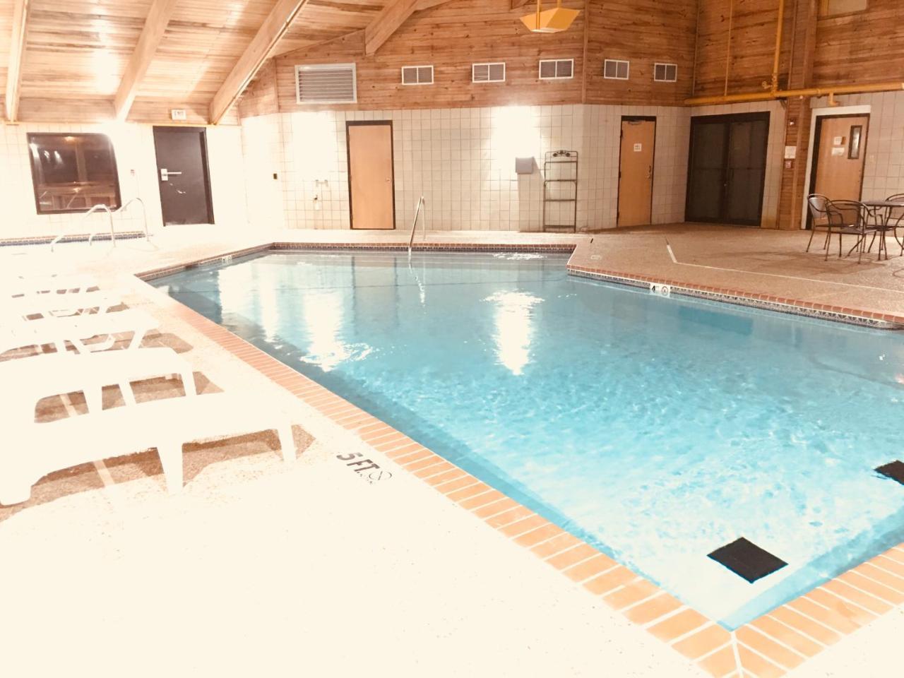 Regency Inn And Suites Stilwell 외부 사진